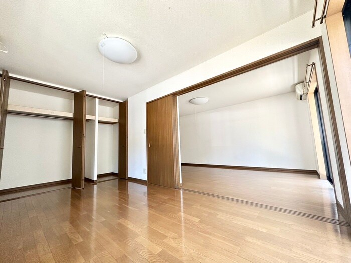 物件内観写真9　(居室)