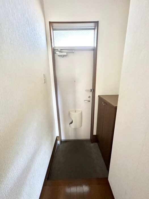 物件内観写真22　(玄関)
