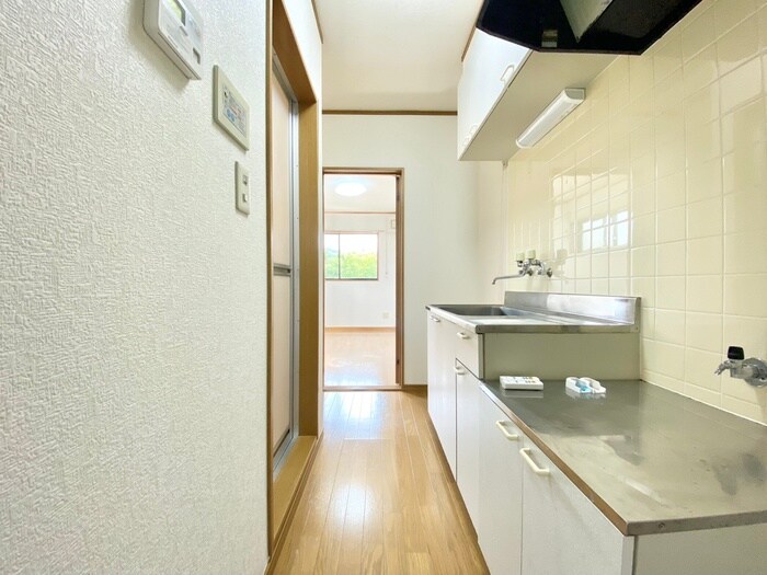 物件内観写真17　(廊下)