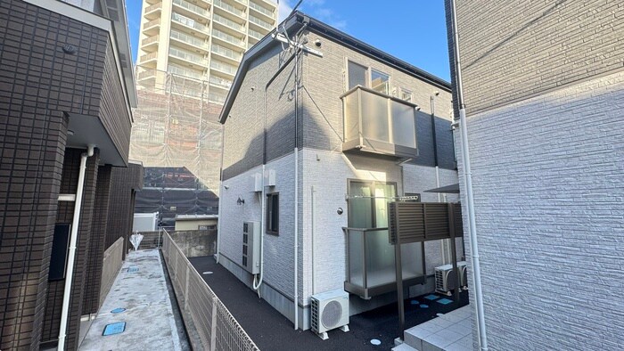 物件外観写真2　(外観写真)