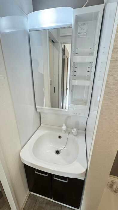 物件内観写真13　(洗面)