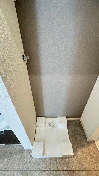 物件内観写真14　(洗濯機置場)