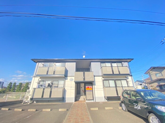 物件外観写真5　(エントランス部分)