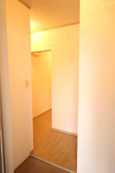 物件内観写真20　(廊下)