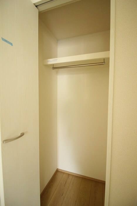 物件内観写真13　(収納)