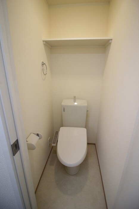 物件内観写真17　(トイレ)