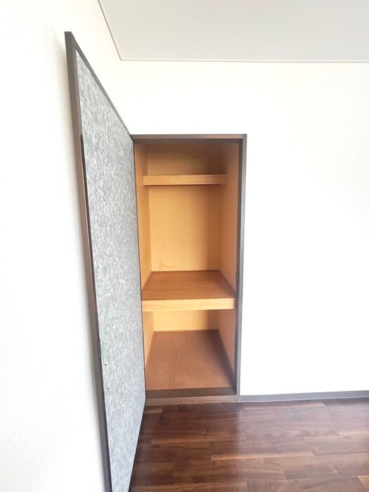 物件内観写真18　(収納)