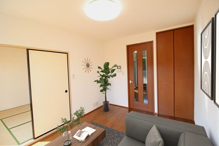 物件内観写真7　(居室)