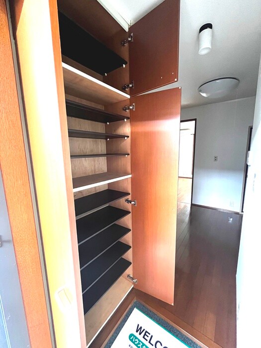 物件内観写真14　(靴箱)