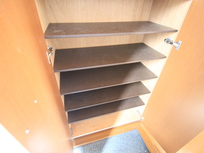 物件内観写真15　(靴箱)