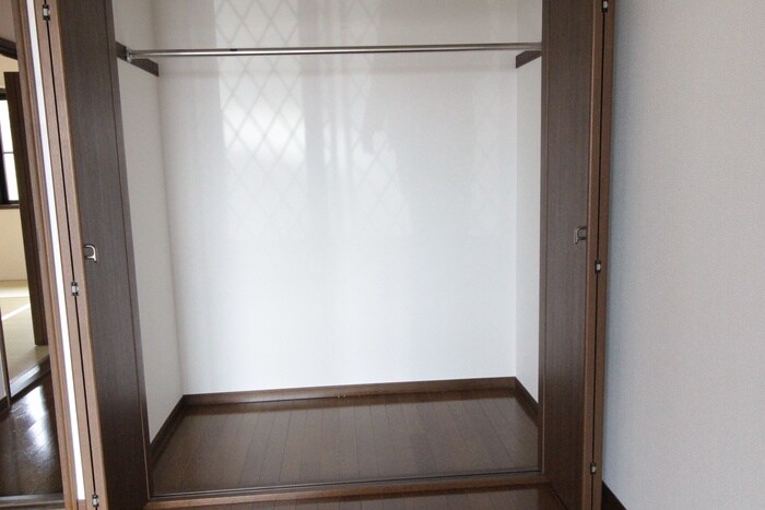 物件内観写真16　(収納)