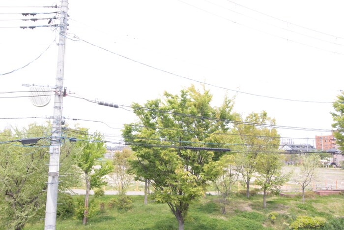 物件内観写真22　(室内からの展望)