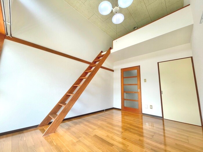 物件内観写真8　(居室)