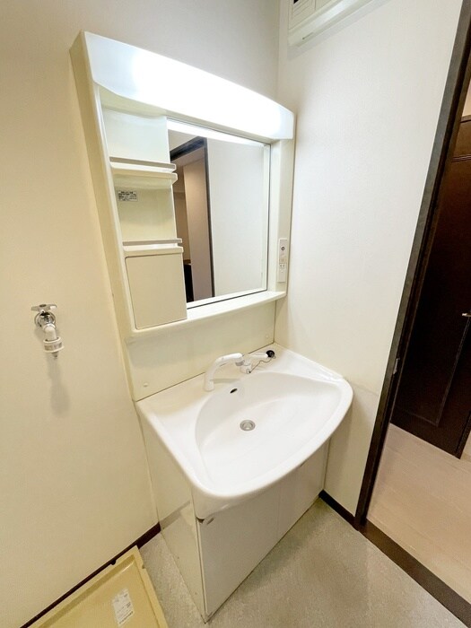 物件内観写真11　(洗面)