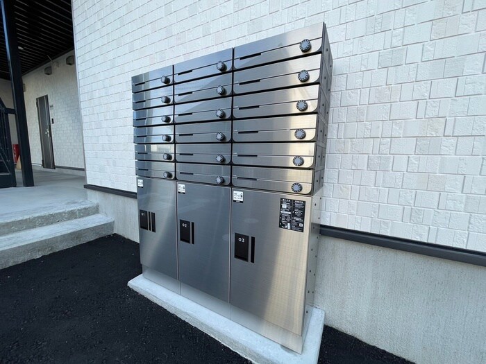 物件外観写真4　(建物設備)