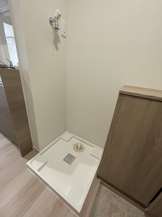 物件内観写真12　(洗濯機置場)