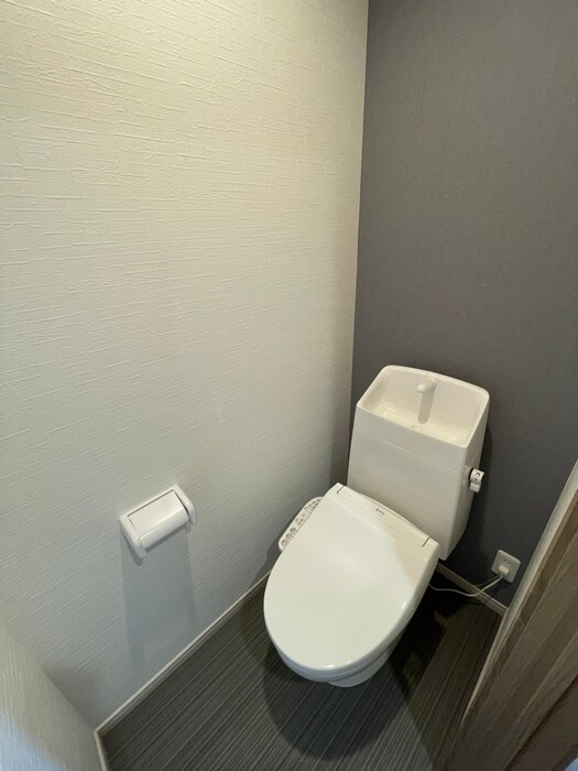 物件内観写真13　(トイレ)