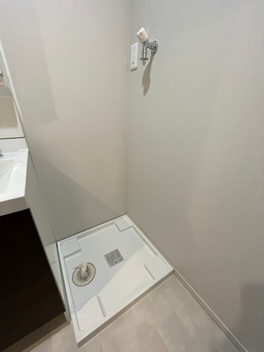 物件内観写真15　(洗濯機置場)