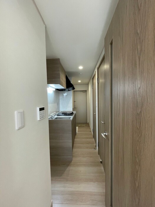 物件内観写真16　(廊下)