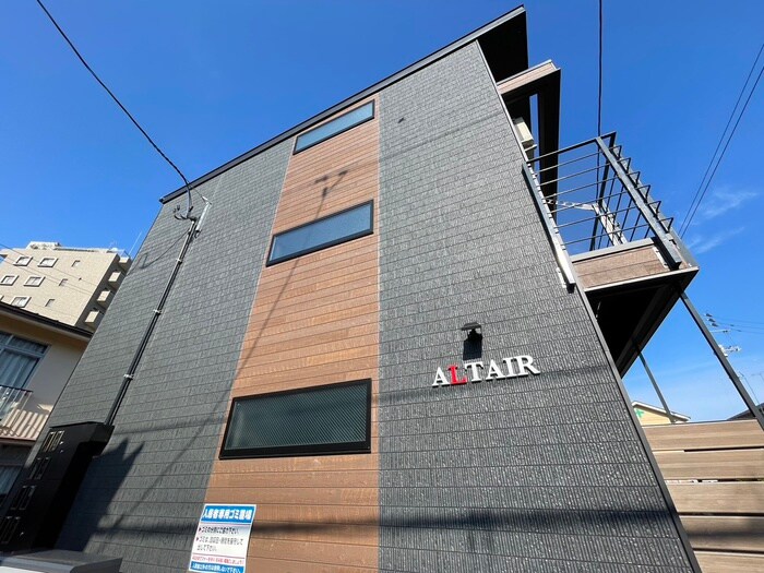 物件外観写真2　(外観写真)