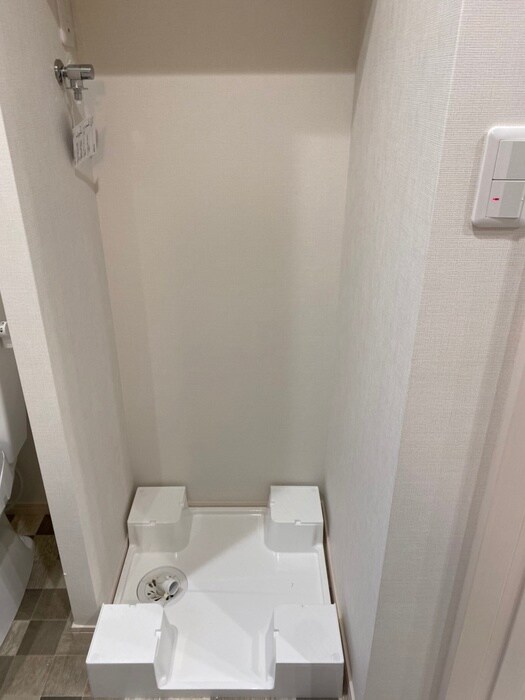 物件内観写真17　(洗濯機置場)