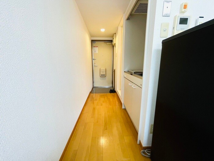 物件内観写真16　(廊下)