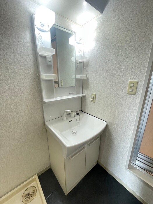 物件内観写真12　(洗面)