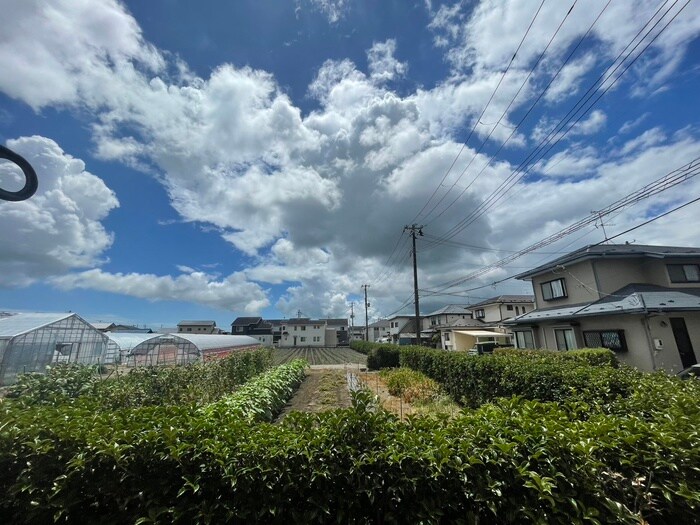 物件内観写真21　(室内からの展望)