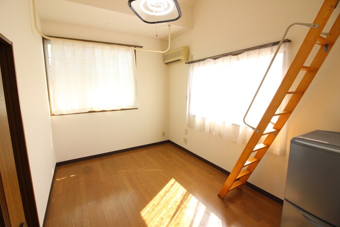 物件内観写真7　(居室)