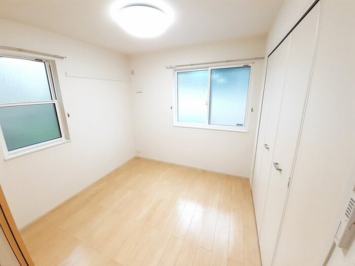 物件内観写真2　(居室)