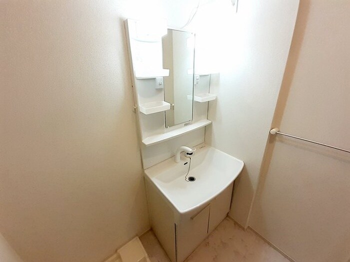 物件内観写真6　(洗面)