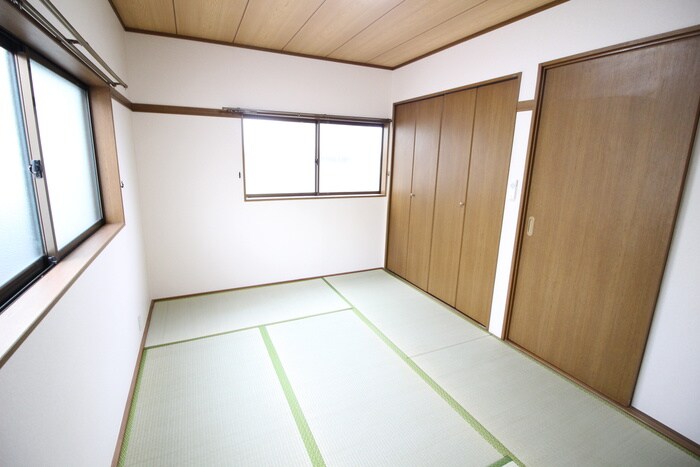 物件内観写真8　(居室)