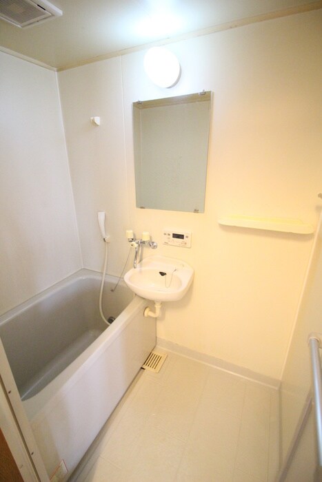 物件内観写真10　(バス／シャワールーム等)