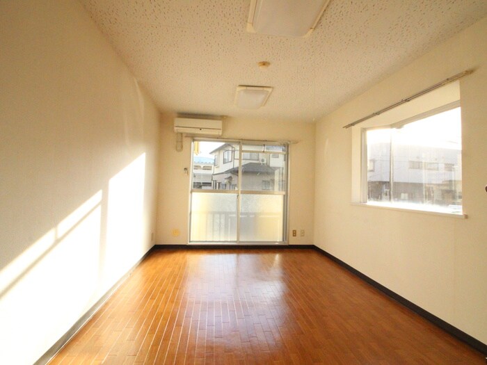 物件内観写真8　(居室)