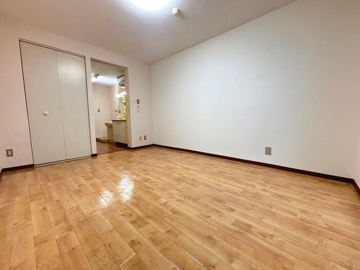 物件内観写真10　(居室)