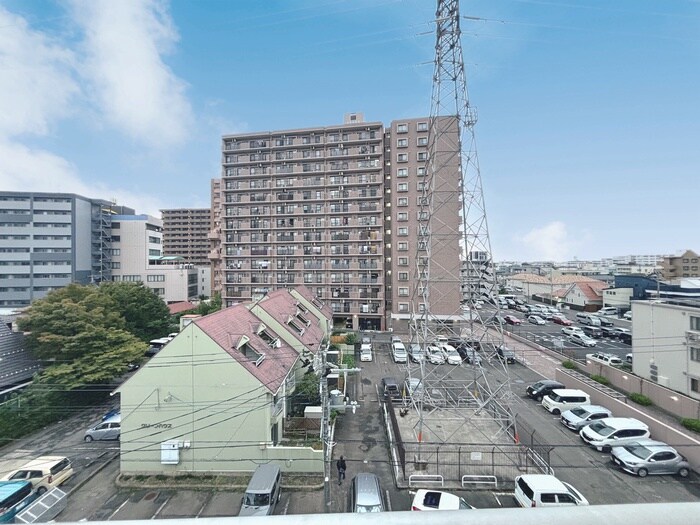 物件内観写真21　(室内からの展望)