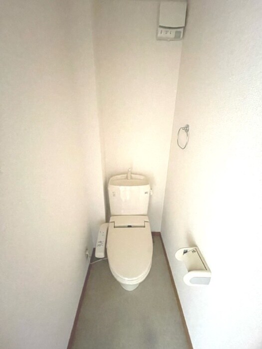 物件内観写真11　(トイレ)