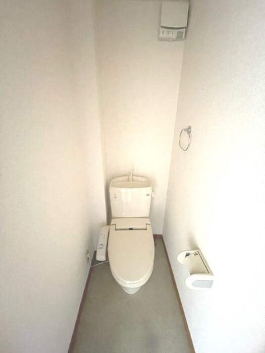 物件内観写真14　(トイレ)