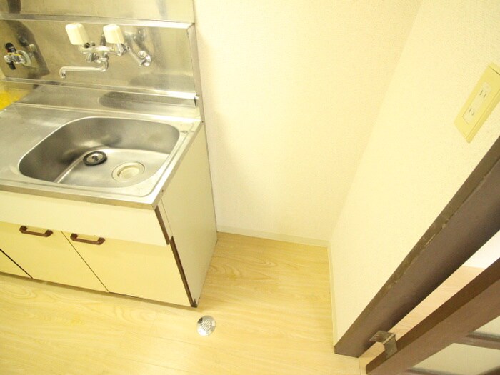 物件内観写真18　(洗濯機置場)