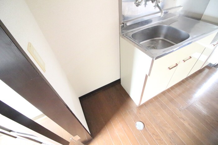 物件内観写真18　(洗濯機置場)