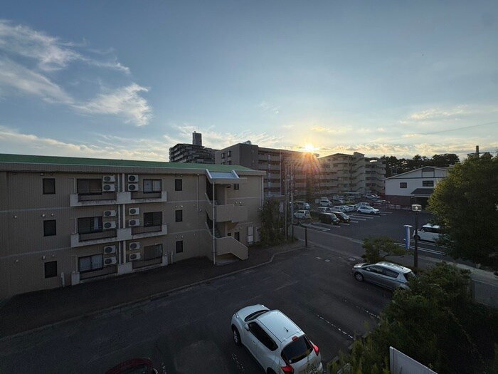 物件内観写真15　(室内からの展望)