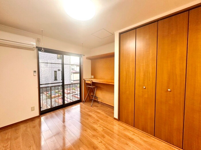 物件内観写真8　(居室)