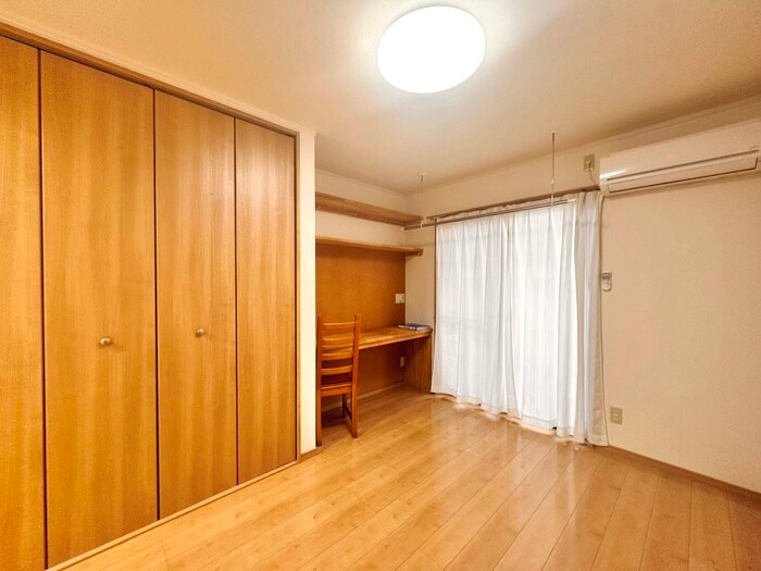 物件内観写真9　(居室)