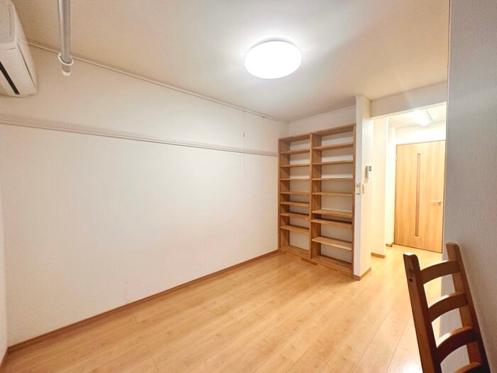 物件内観写真10　(居室)