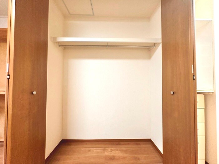 物件内観写真11　(収納)