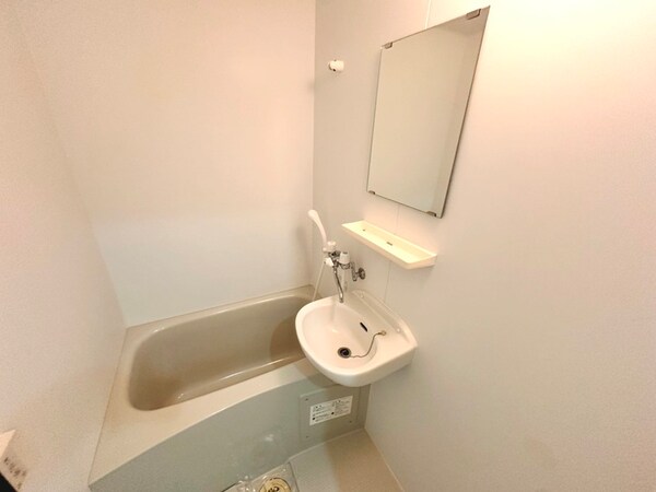 バス／シャワールーム等