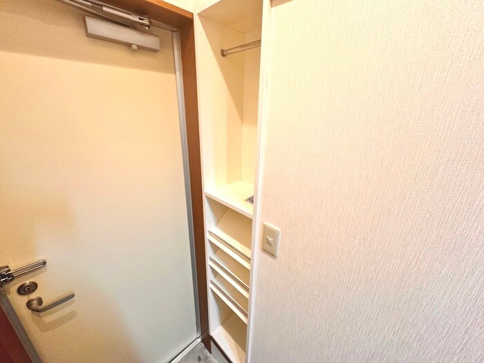 物件内観写真18　(靴箱)
