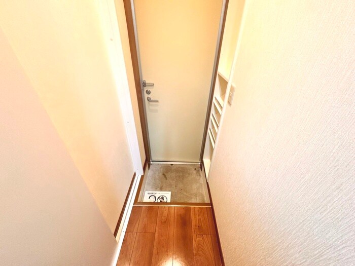 物件内観写真19　(玄関)