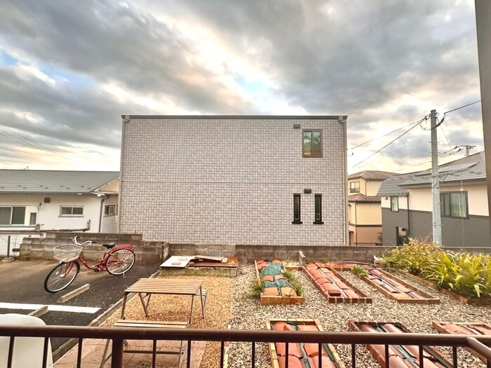 物件内観写真22　(室内からの展望)