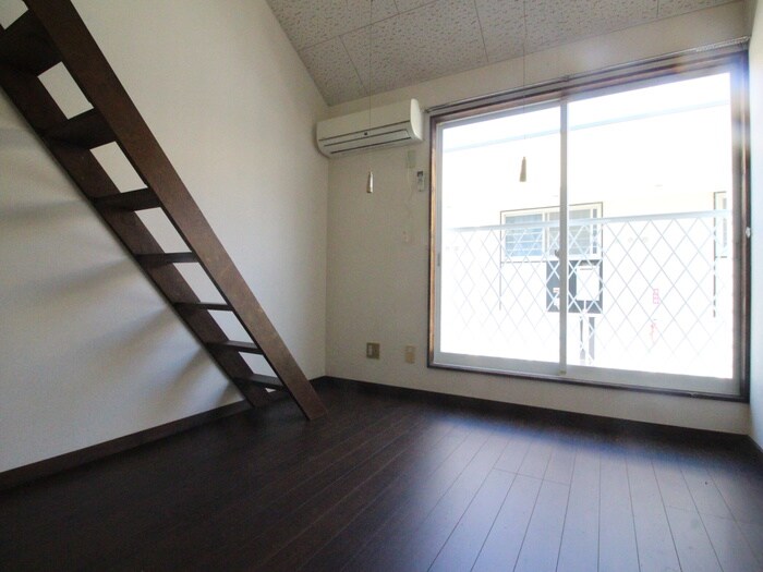 物件内観写真7　(居室)